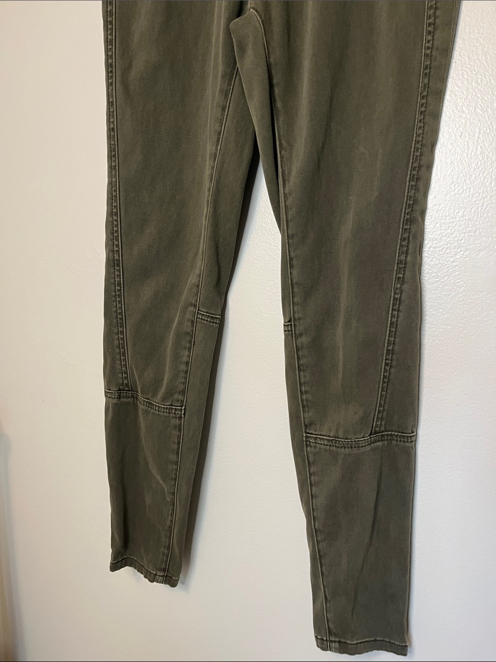 Anthropology Pilcro and the Letterpress Olive Green Women’s Jeans - Picture 6 of 16